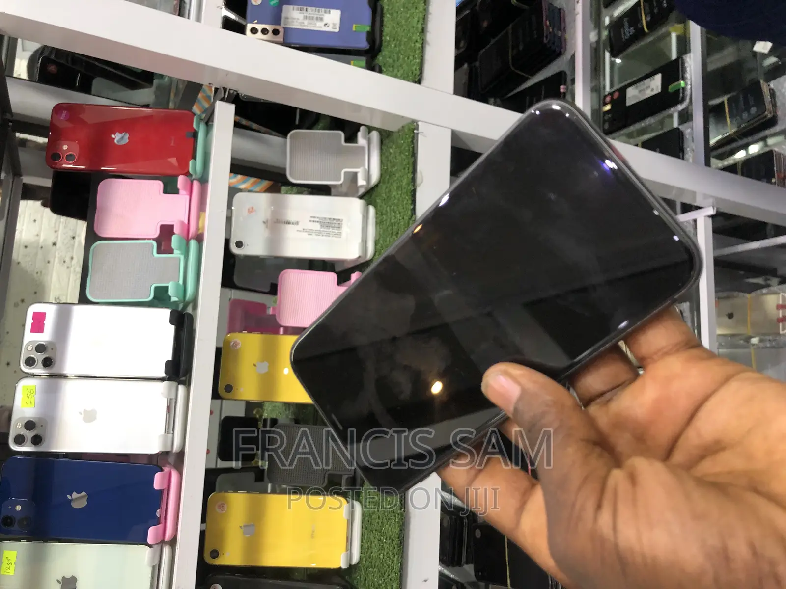 New Apple iPhone 11 64 GB Black