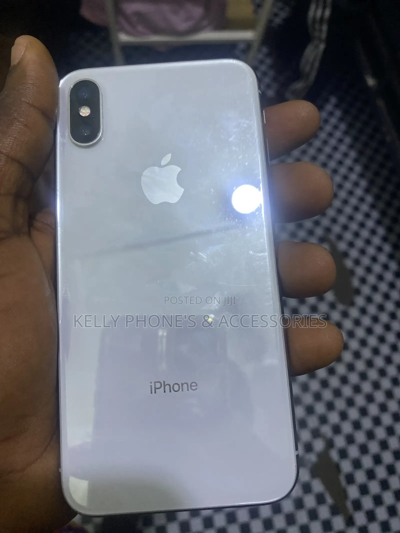 Apple iPhone X 64 GB White