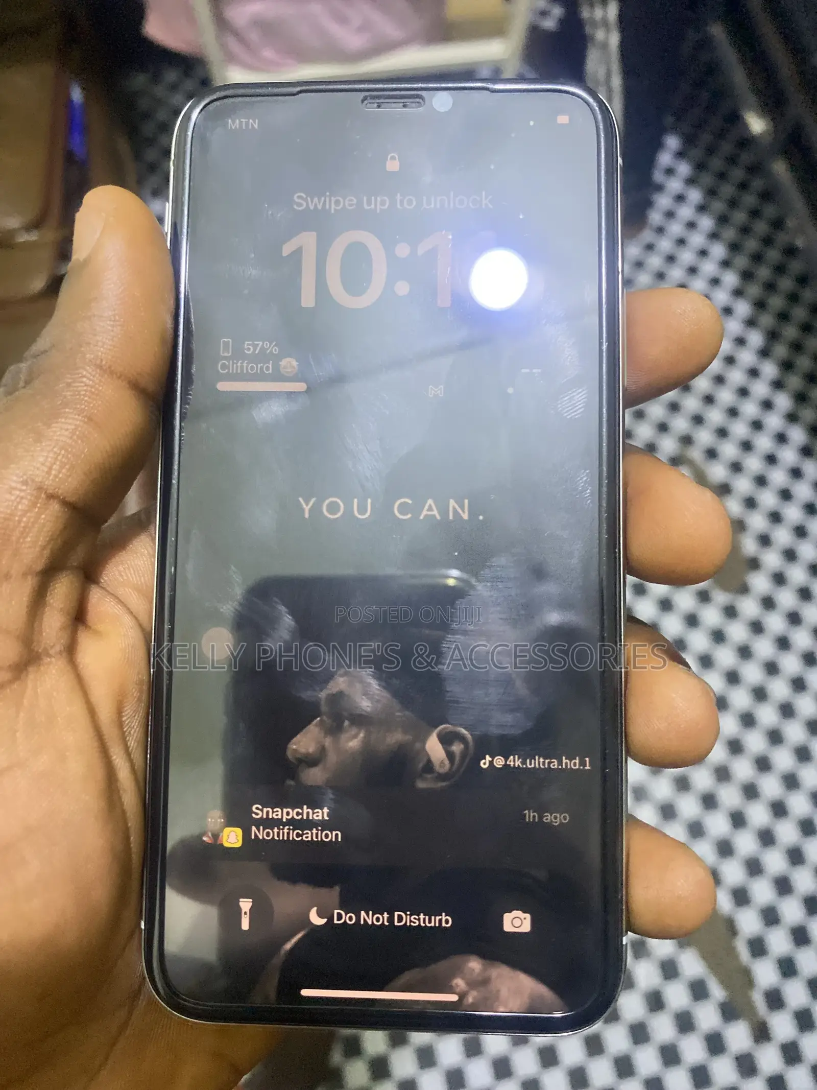 Apple iPhone X 64 GB White
