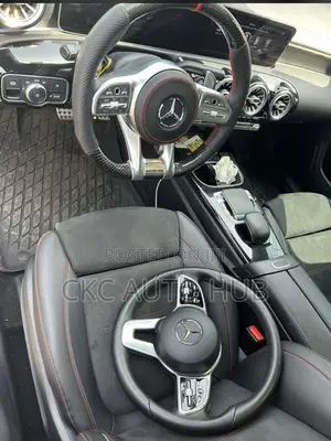 Mercedes’ Benz C300 2017 Carbon Fiber Stearing Wheel