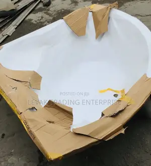 Corner Bathtub- Sitting Bathtub