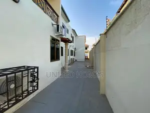 9bdrm Apartment in Kasoa for sale