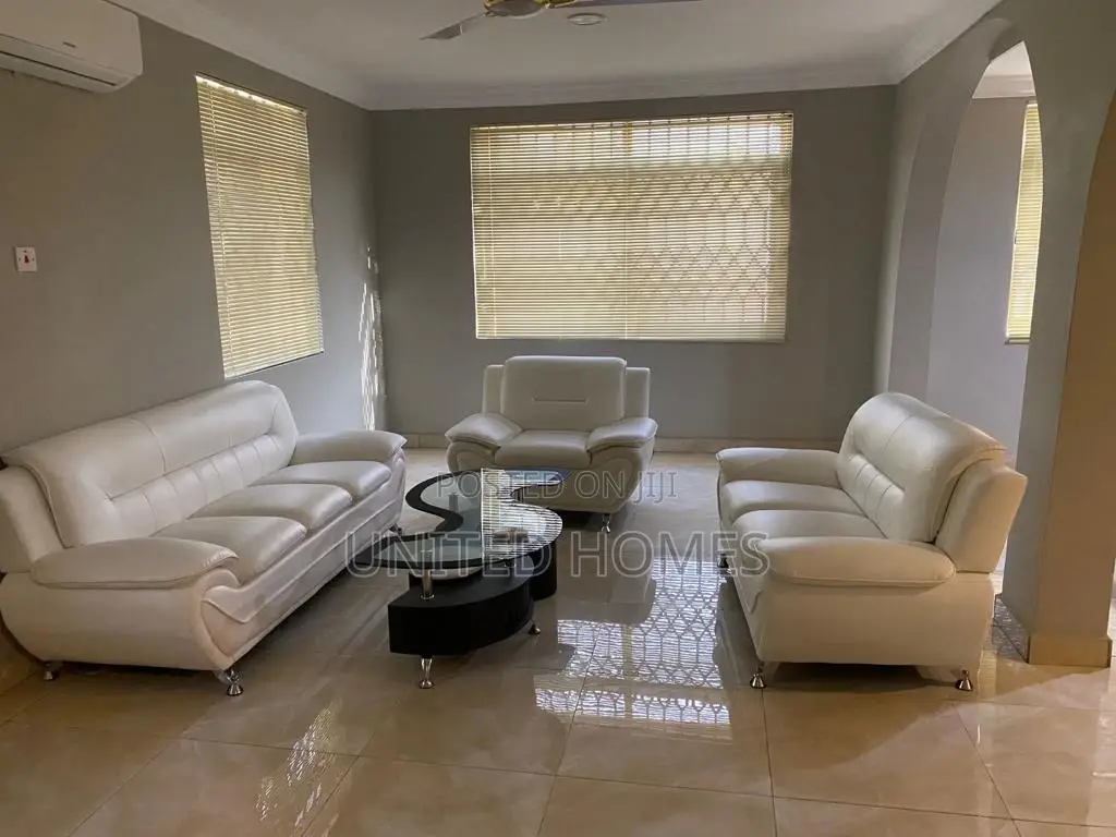 9bdrm Apartment in Kasoa for sale