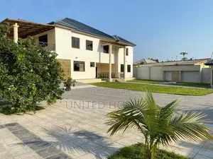 9bdrm Apartment in Kasoa for sale
