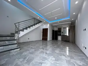 2bdrm Duplex in Botwe for sale