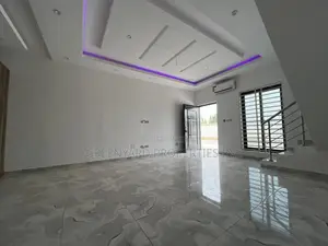 2bdrm Duplex in Botwe for sale