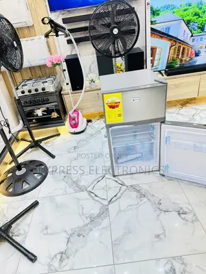Shop the Best Pearl Mini Size Table Top Fridge 10T