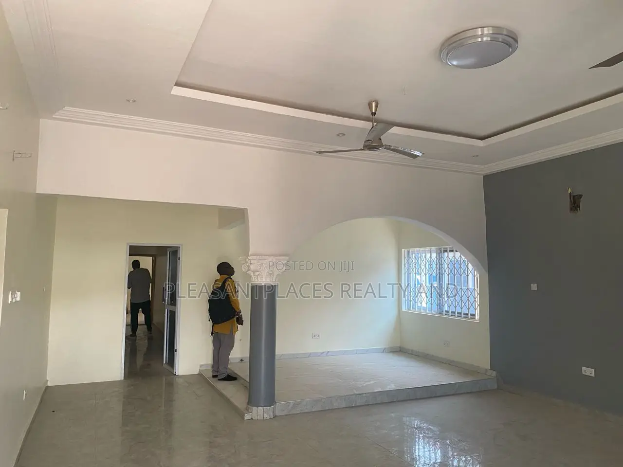 5bdrm House in Pleasantplaces, Pokuase for rent
