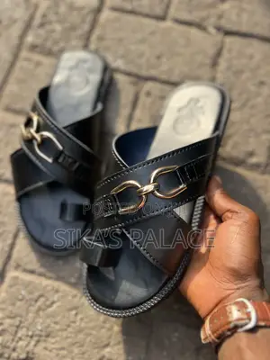 Big Boys Chain Slippers