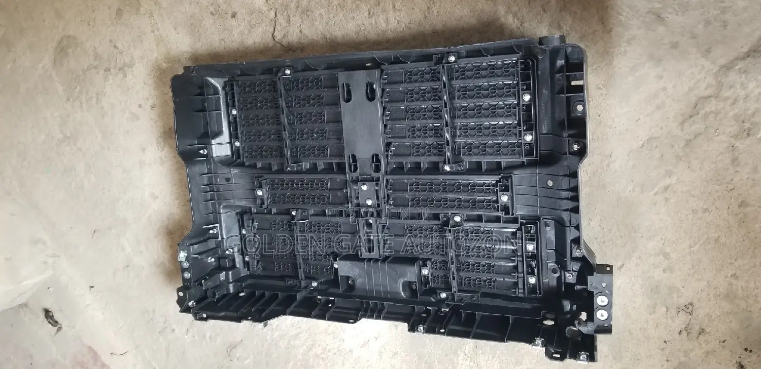 Mazda 3 2021 Radiator Support With the Air Shutter