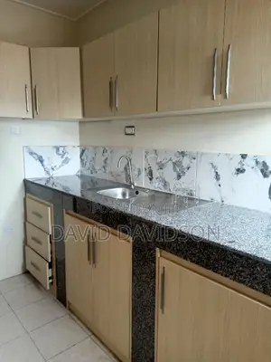 2bdrm Mansion in Executive 2 Bedroom, Tema Metropolitan for rent