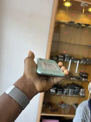 Apple iPhone 11 64 GB Green