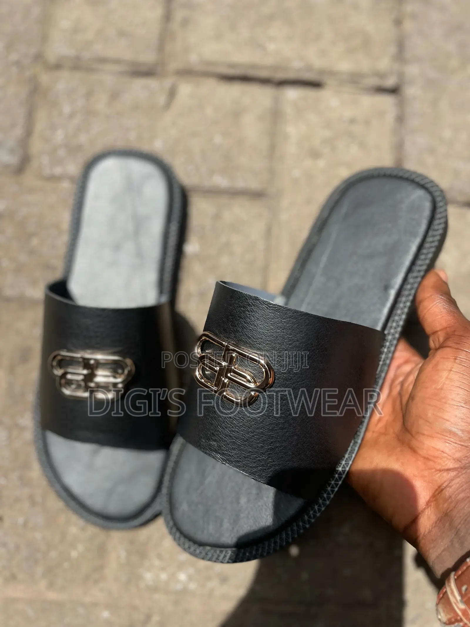 Black Ntwabom Leather Slippers With Crown