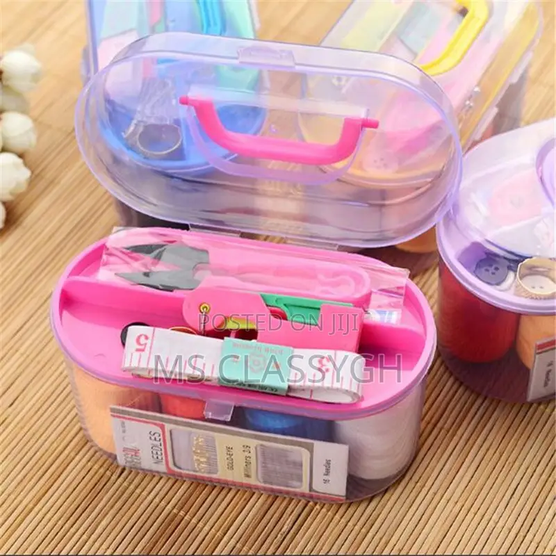 10 Pieces Multifunction Mini Sewing Kit Box Portable Thread