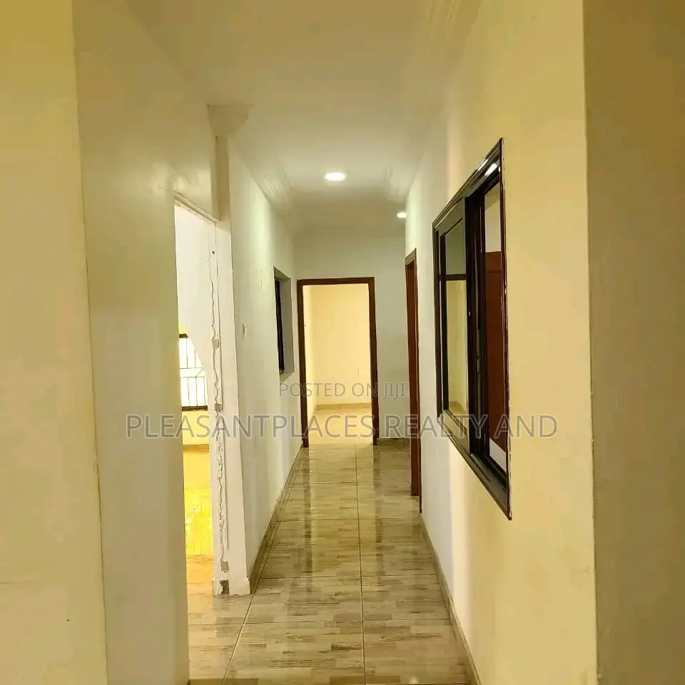 4bdrm House in Pleasantplaces, West Legon for rent