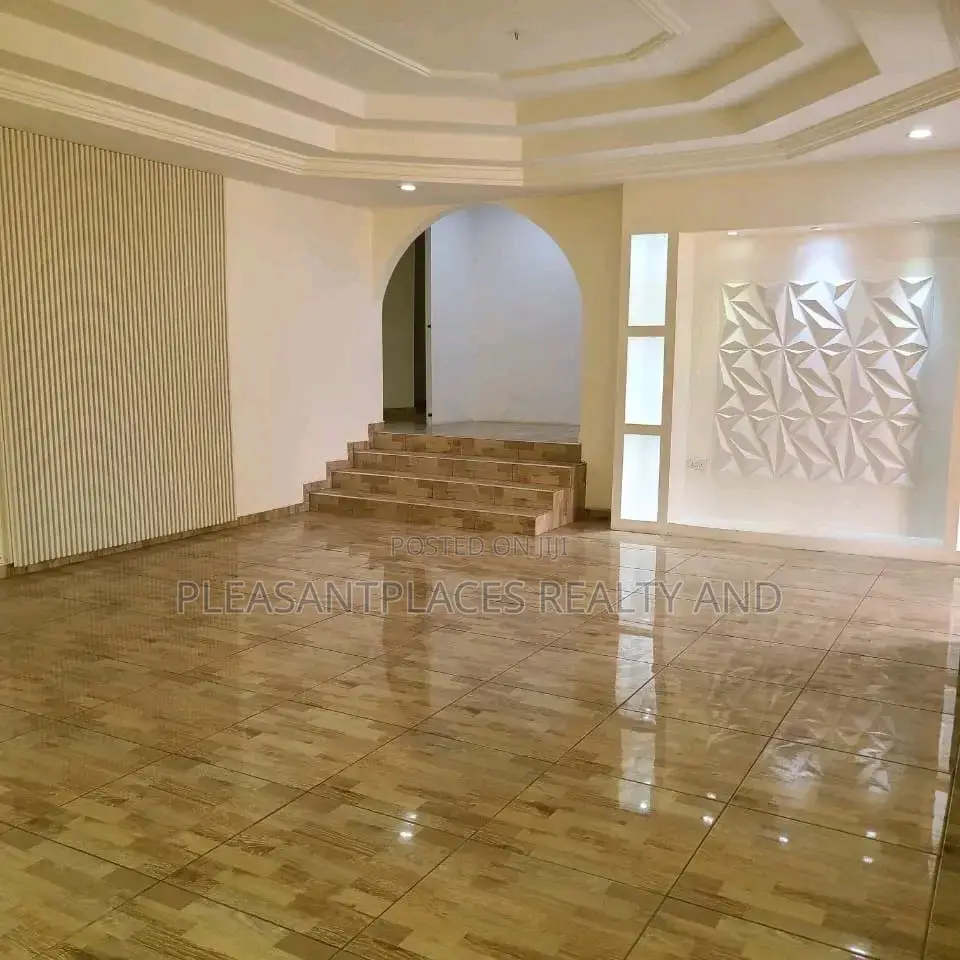 4bdrm House in Pleasantplaces, West Legon for rent