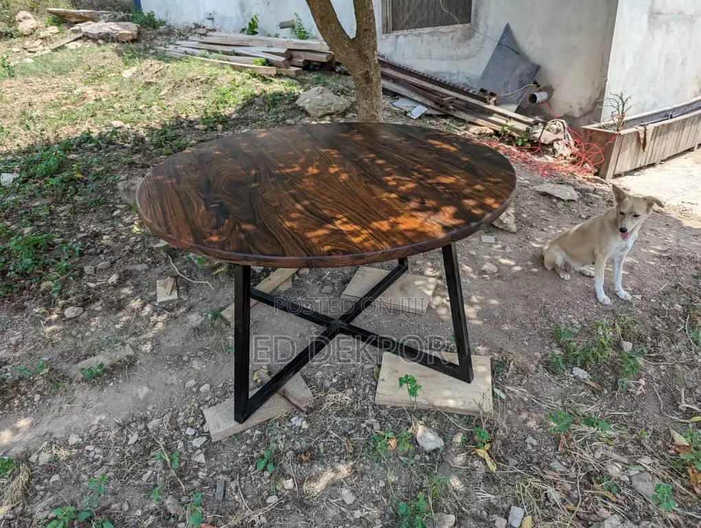 Metal and Wooding Table