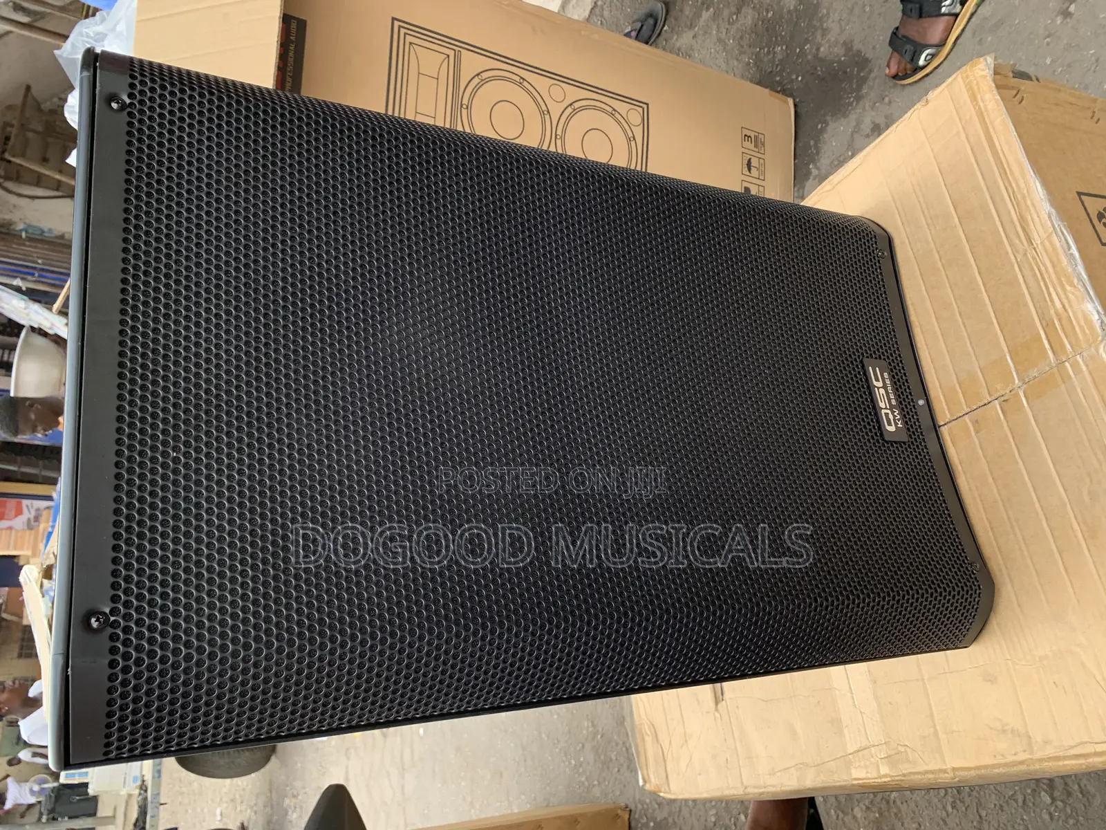 QSC 15inch ACTIVE SPEAKERS(Monitors)Pair