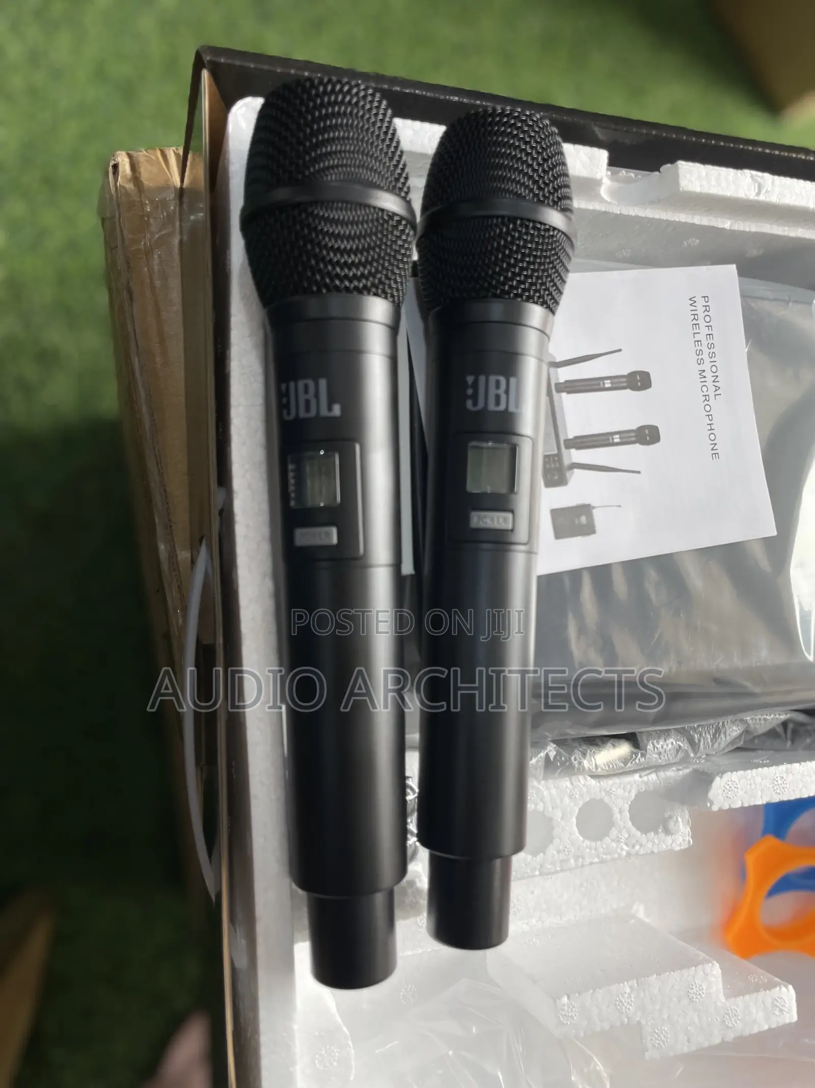 JBL Intelligent Wireless Microphone
