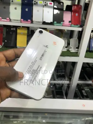 New Apple iPhone XR 128 GB White