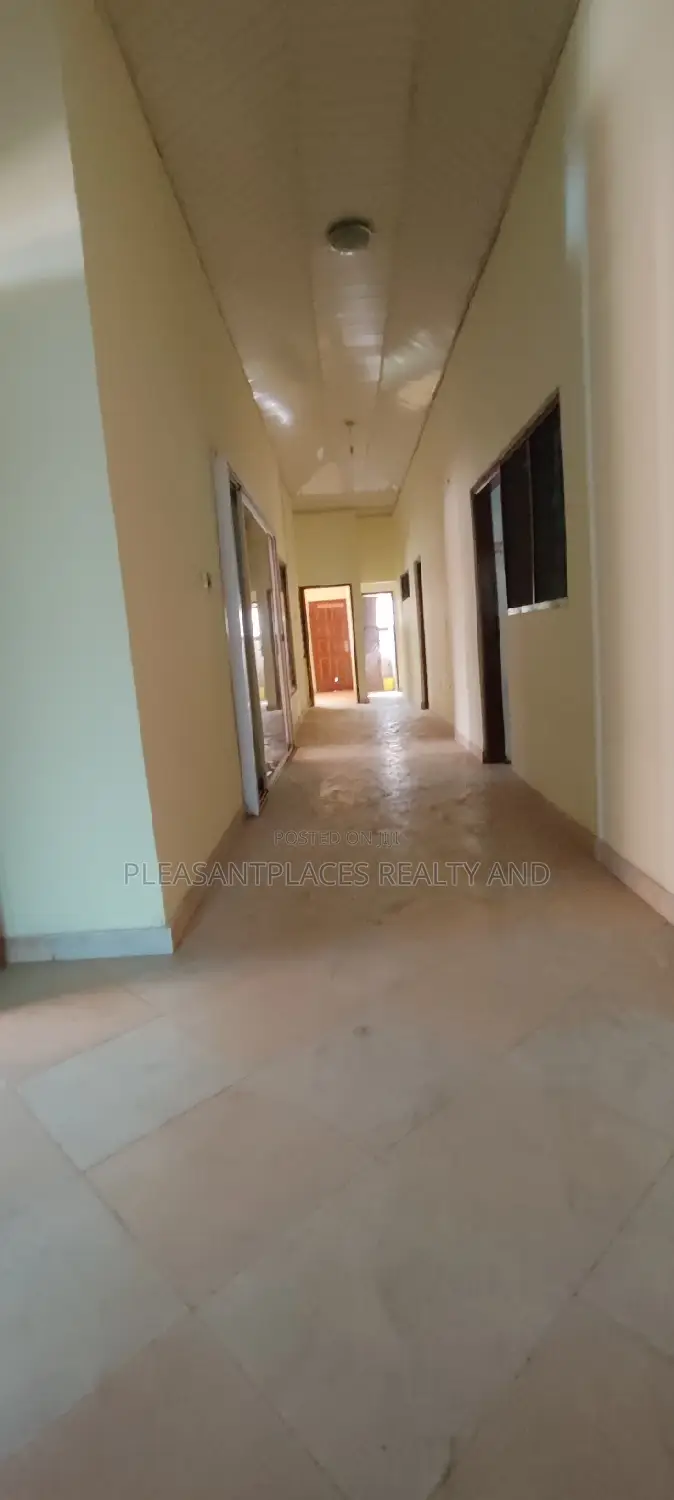 5bdrm House in Pleasantplaces, Housing Down for rent