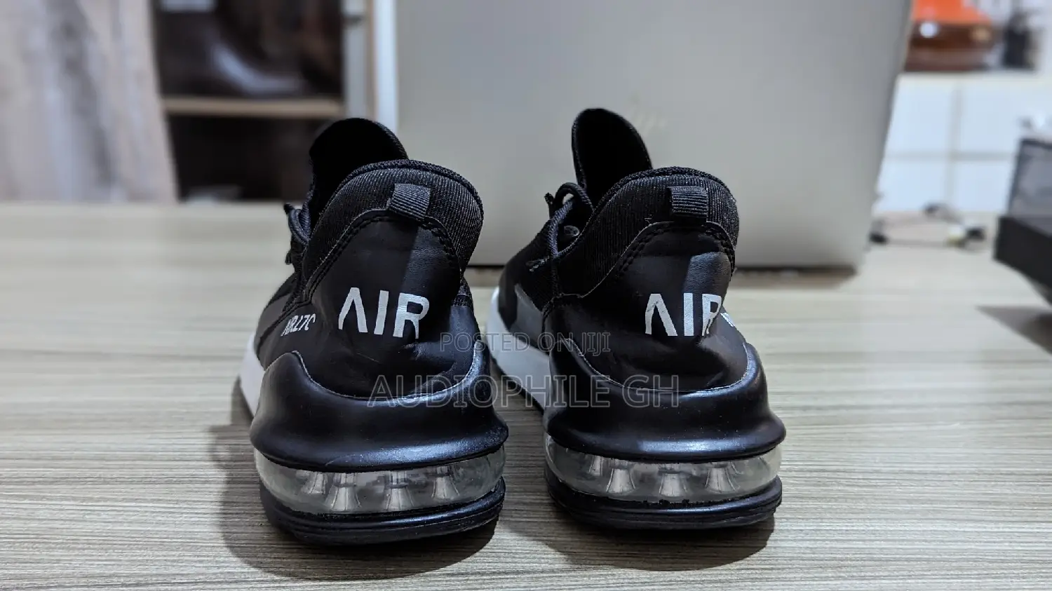 Breathable Mesh Air Cushion Sneakers Trainers