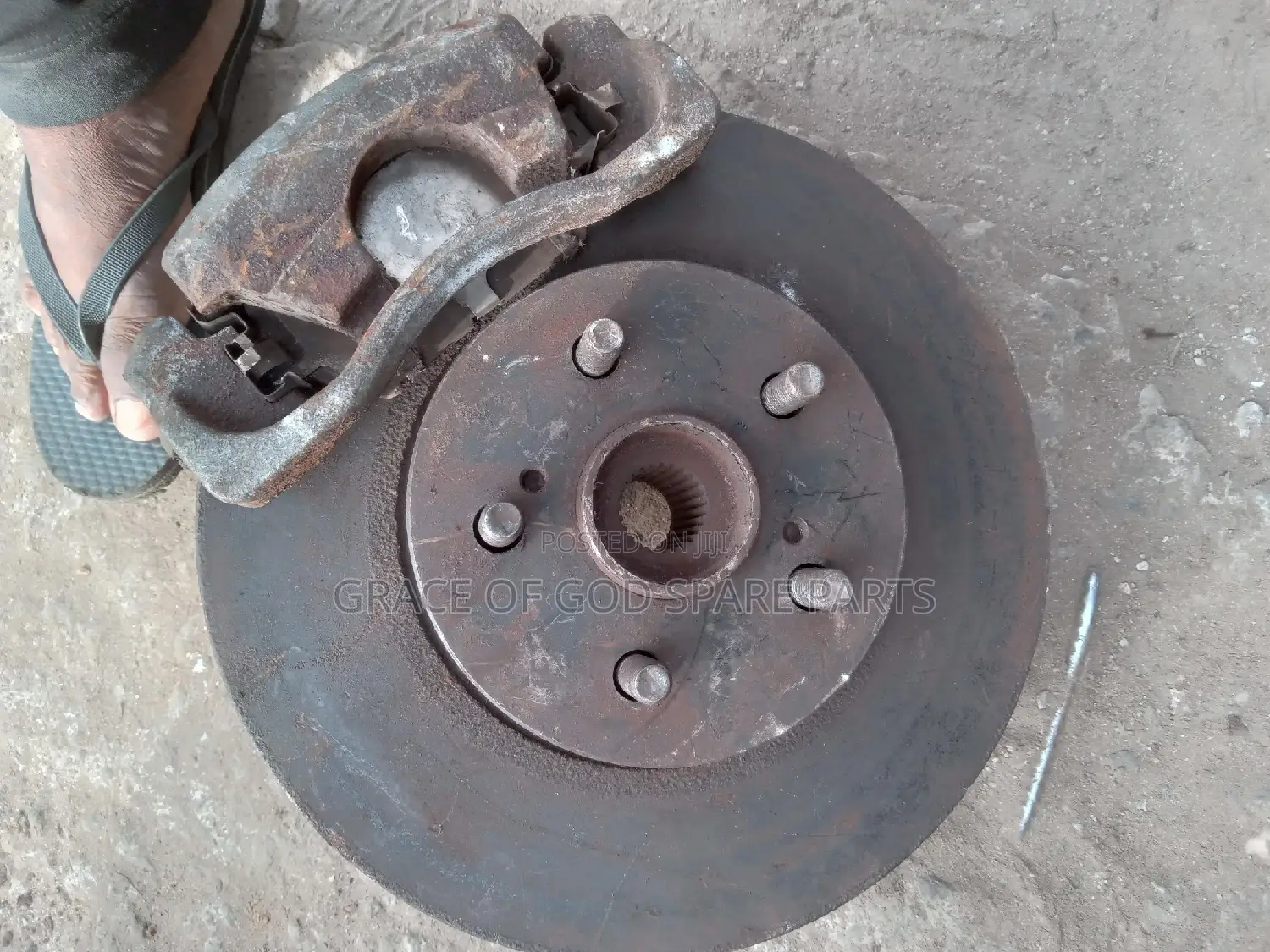 Toyota Corolla 14 Complete Hub Original