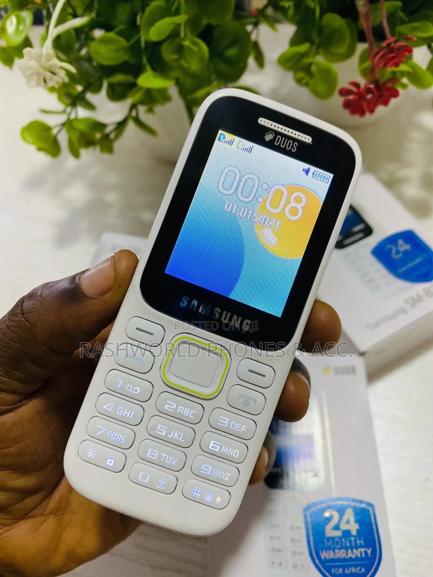 New Samsung Guru Dual 26 White