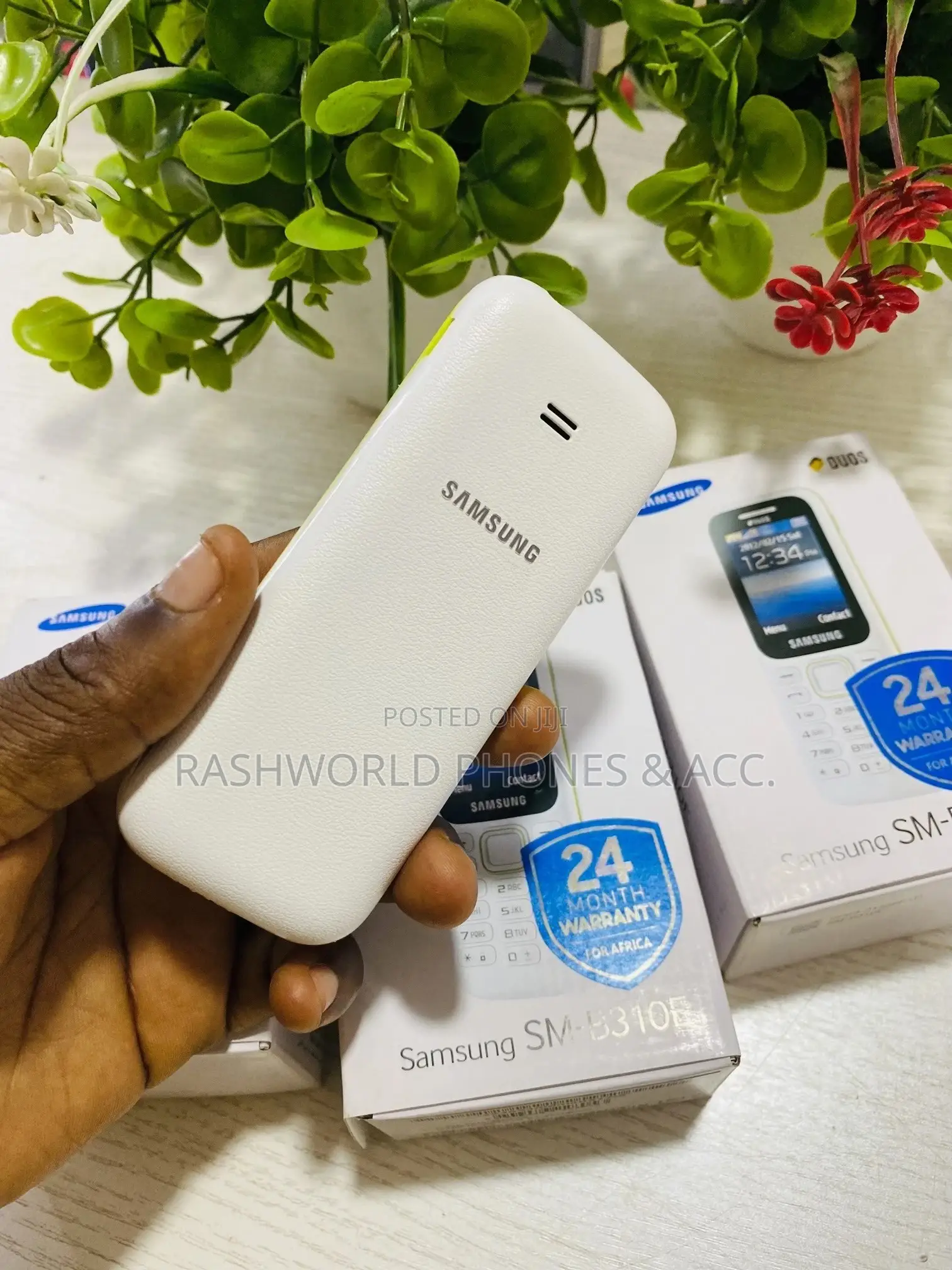 New Samsung Guru Dual 26 White