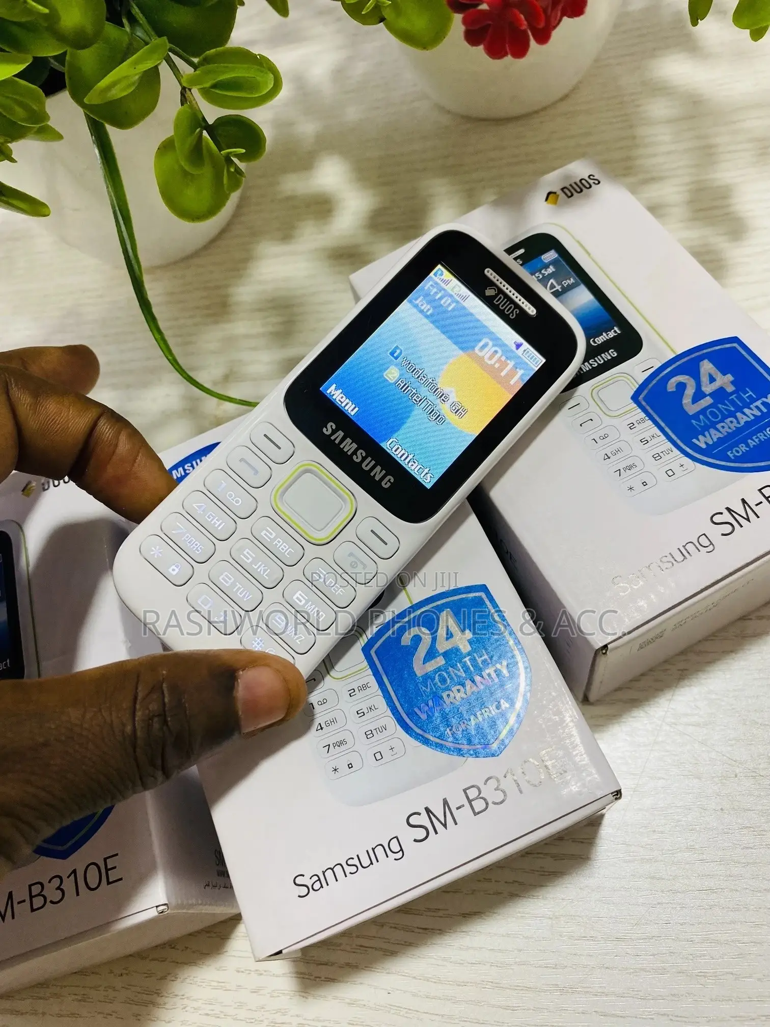 New Samsung Guru Dual 26 White