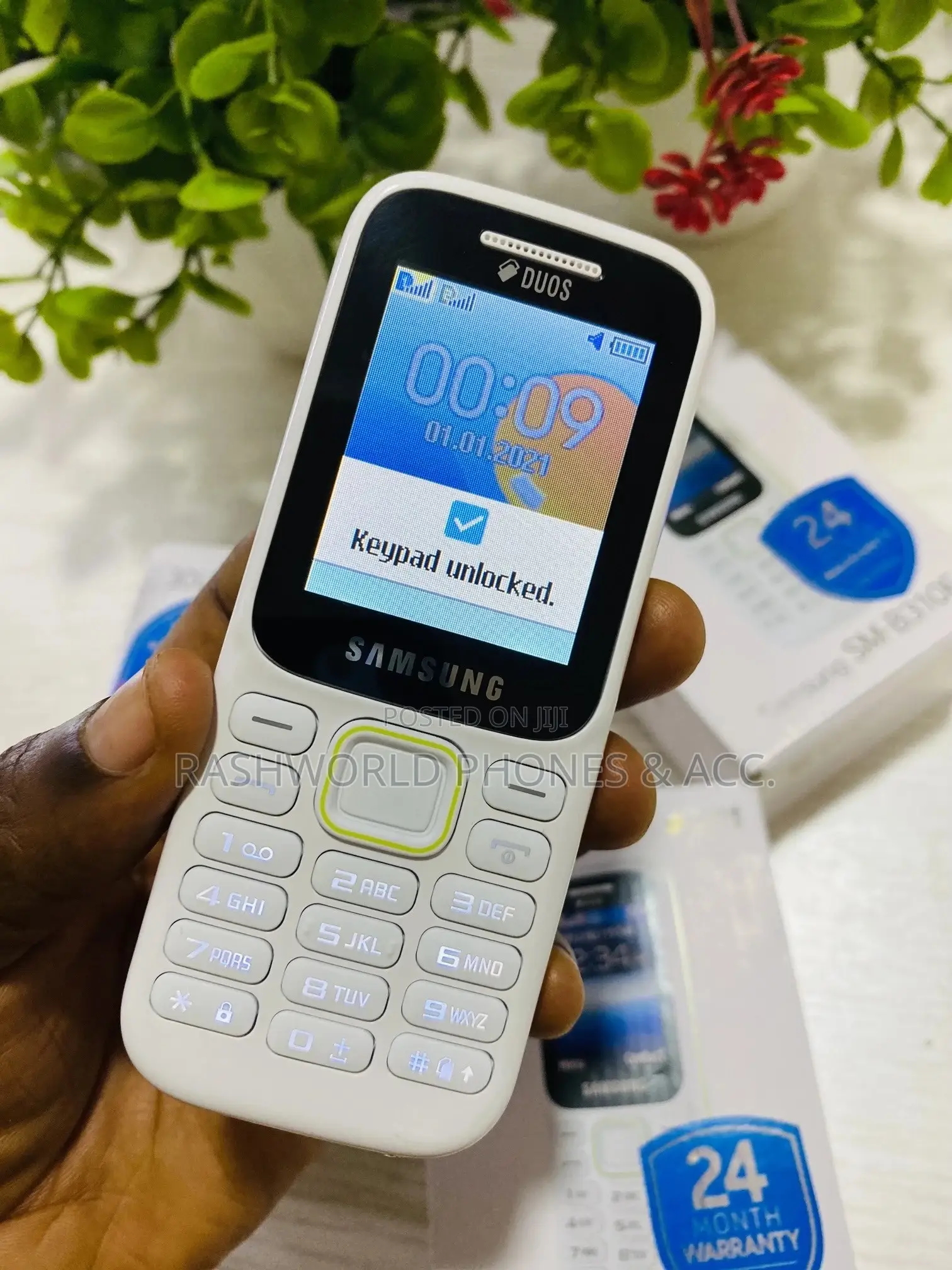 New Samsung Guru Dual 26 White