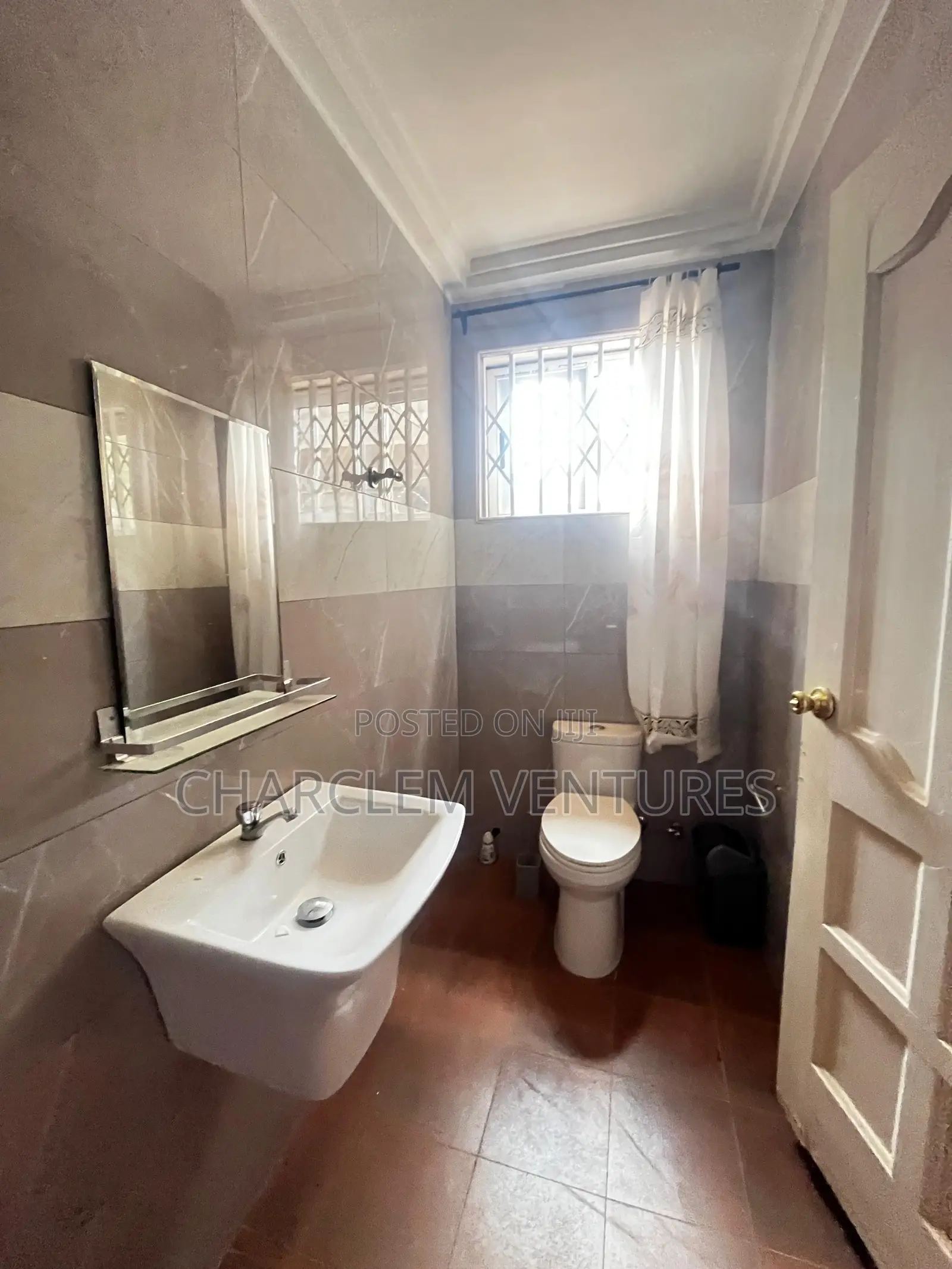 5bdrm House in Charclem Ventures, Adenta for sale