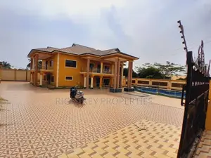 7bdrm Duplex in Kronum Afrancho, Kumasi Metropolitan for sale
