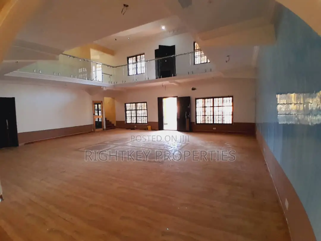 7bdrm Duplex in Kronum Afrancho, Kumasi Metropolitan for sale