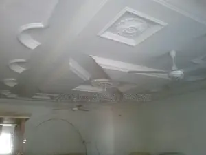 8bdrm House in Brother K Estate, Kumasi Metropolitan for sale