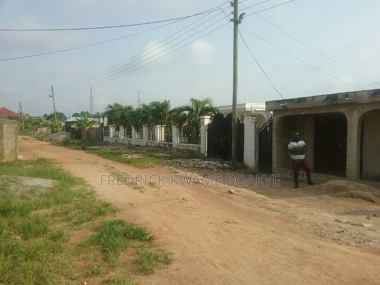 8bdrm House in Brother K Estate, Kumasi Metropolitan for sale