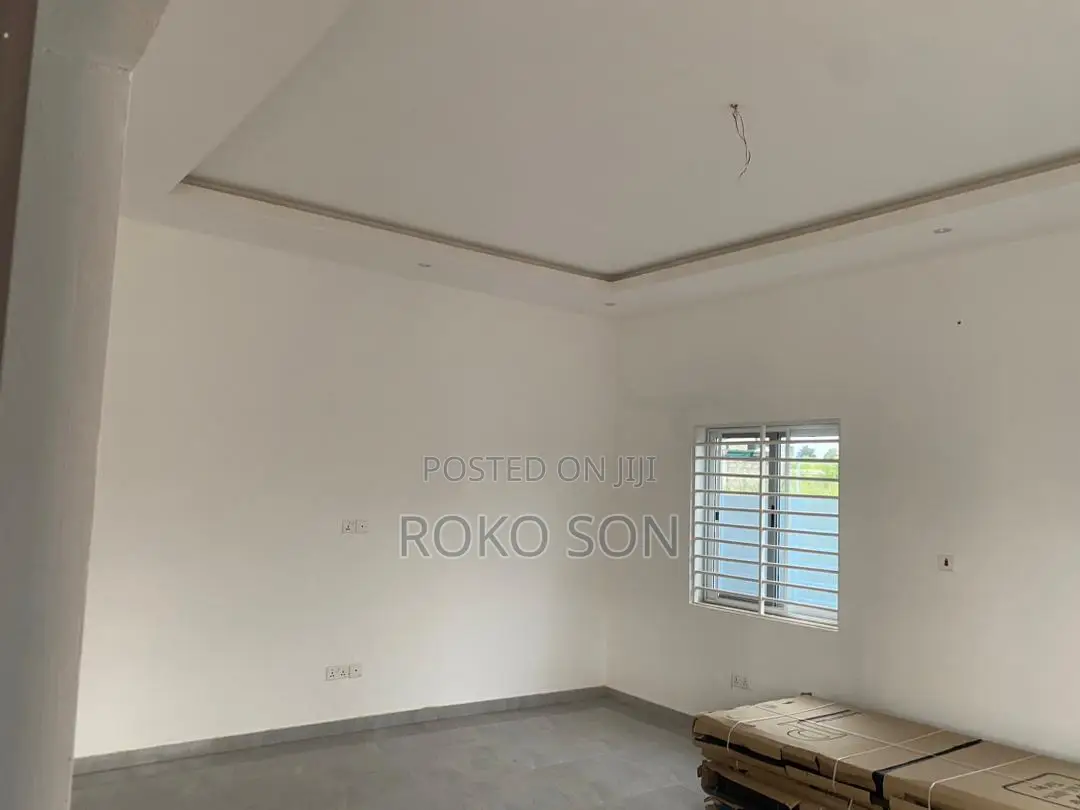 3bdrm House in Dr Roko, Lake Side Estate for sale