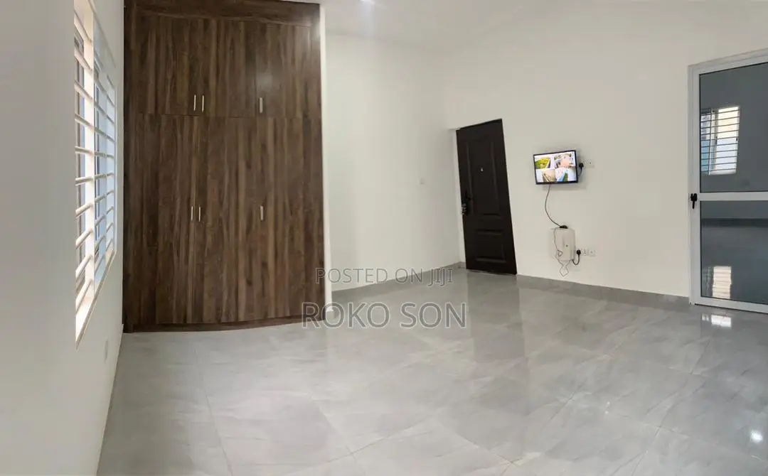 3bdrm House in Dr Roko, Lake Side Estate for sale