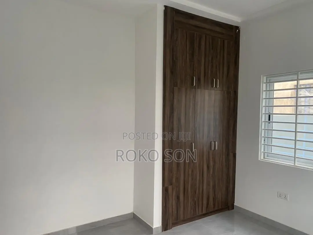 3bdrm House in Dr Roko, Lake Side Estate for sale