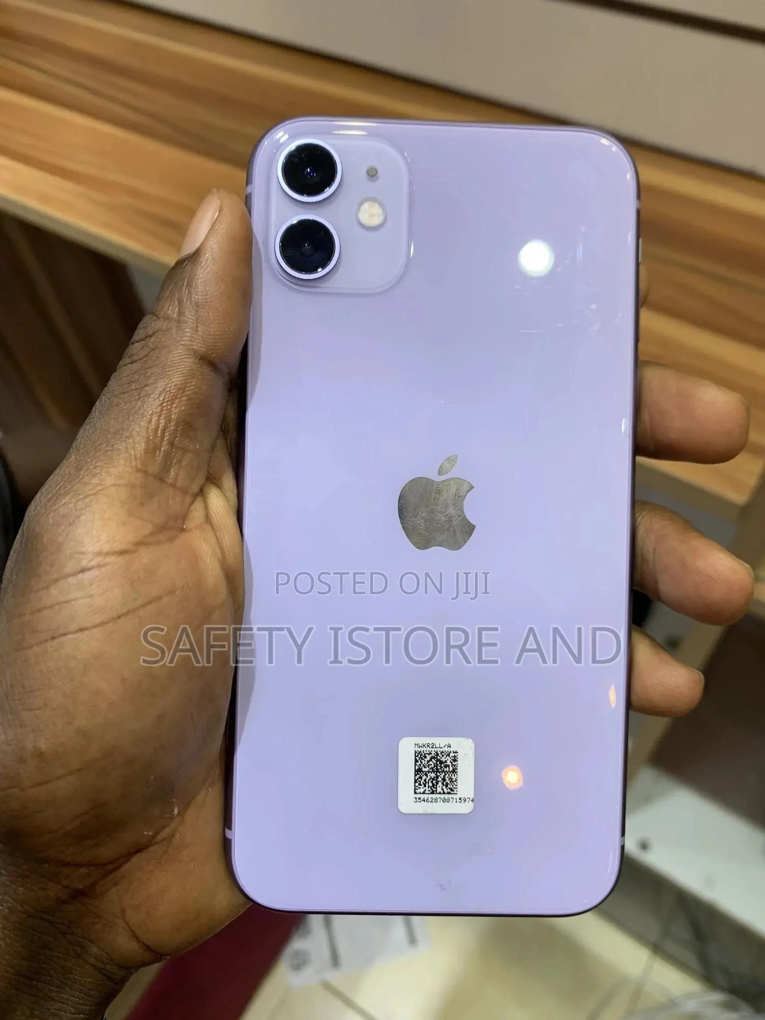 New Apple iPhone 11 128 GB White