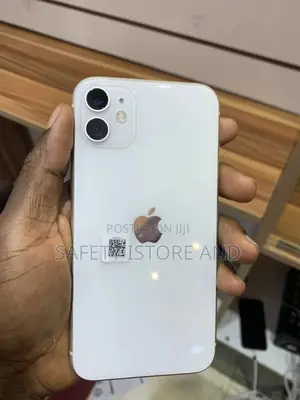 Photo - New Apple iPhone 11 64 GB White