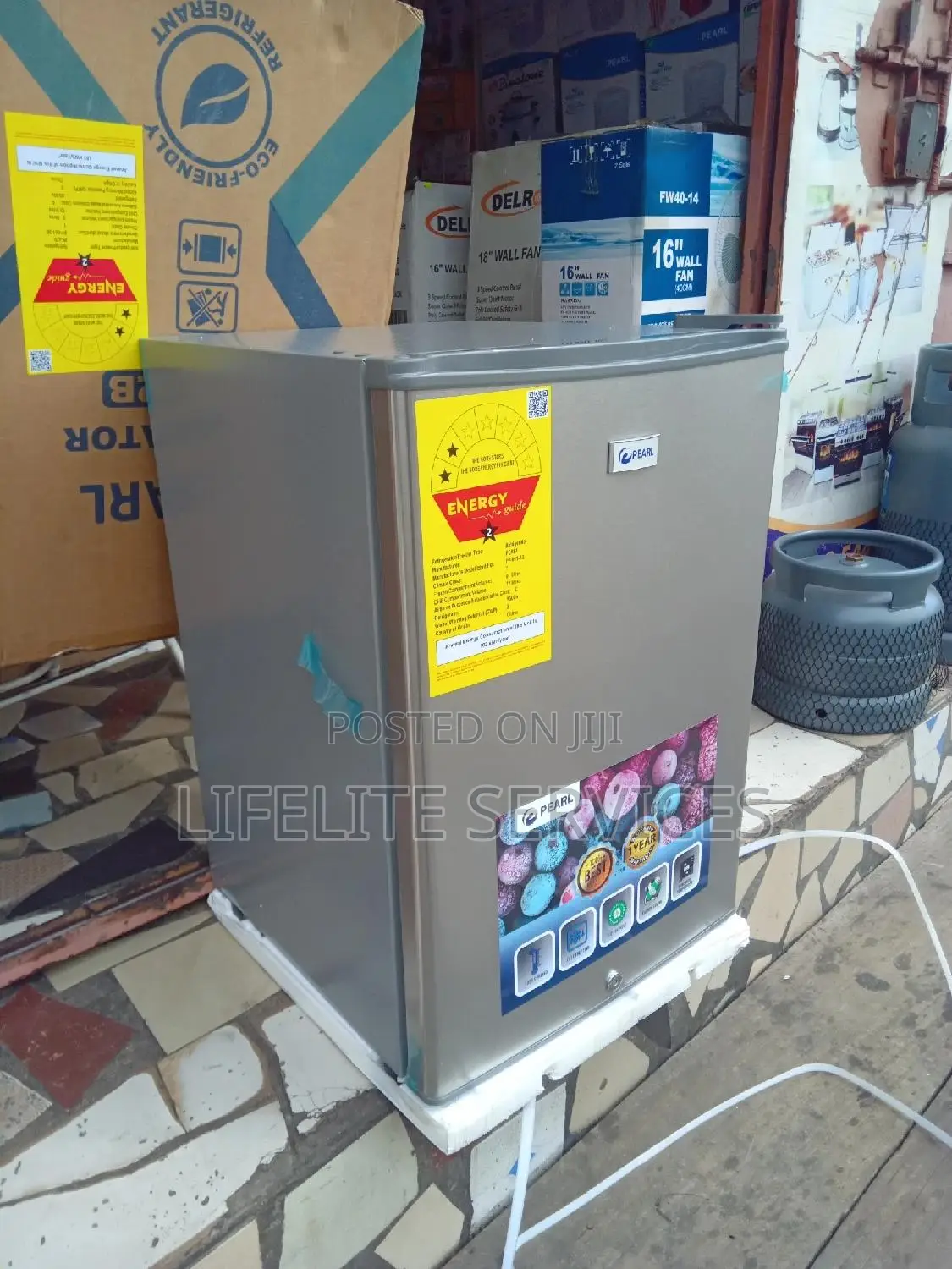 Cute Bedside Table Top Fridge Pearl 70 LTRS