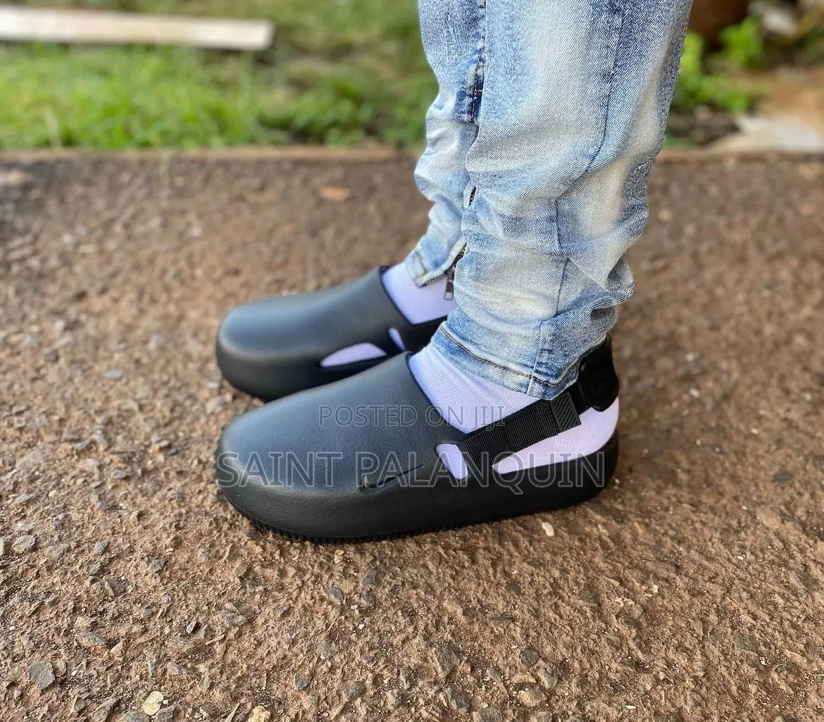 Nike Cro Slides