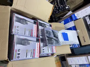 Baofeng Walkie-Talkie 2 in 1 With Earpiece