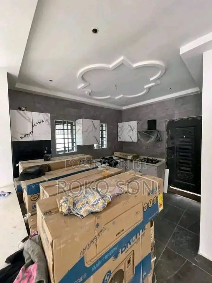 3bdrm House in Dr Roko, Awoshie for sale