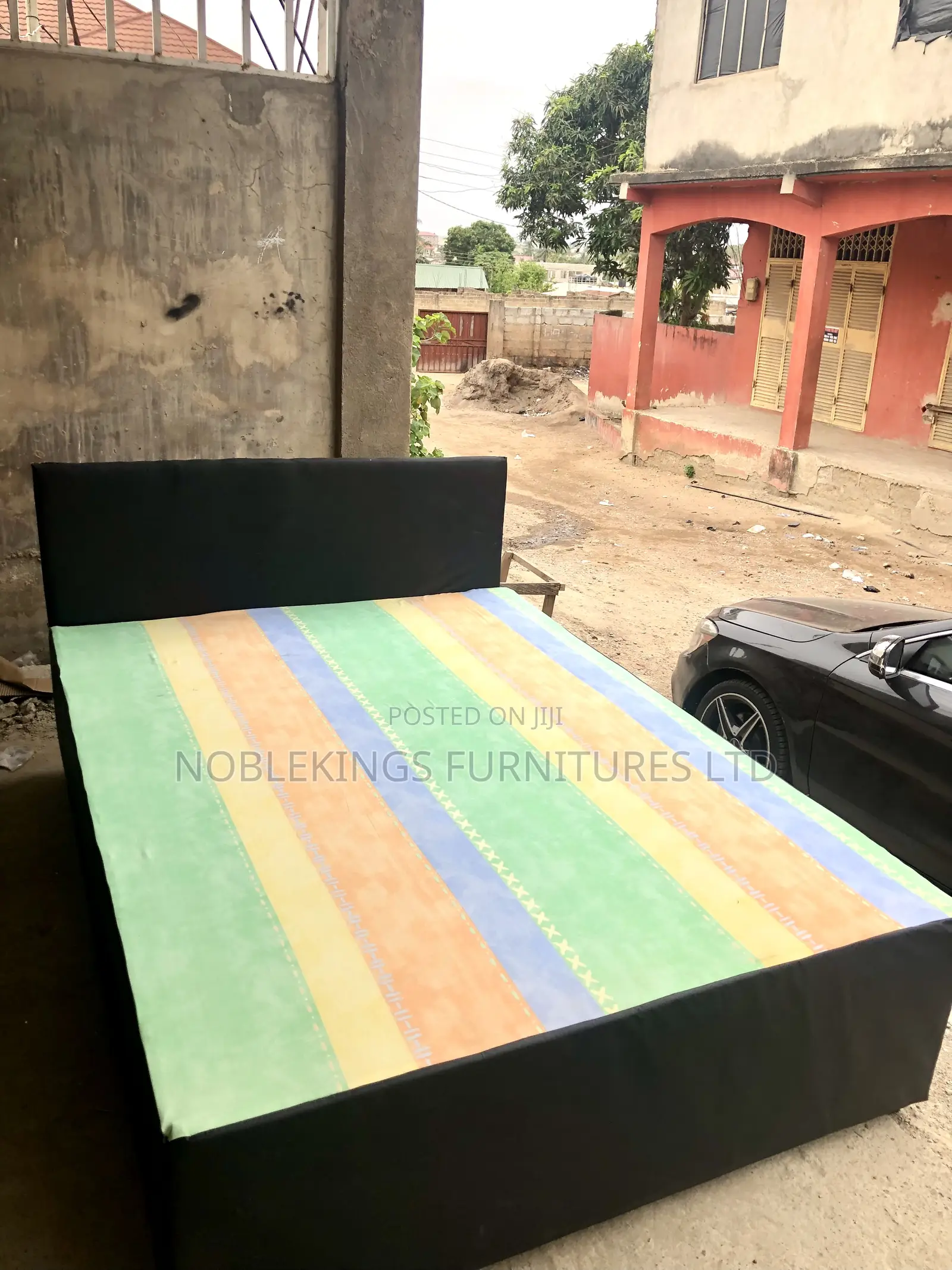 Double Bed Inbuilt