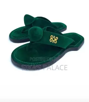 Royal Green Ahenemaa Slippers