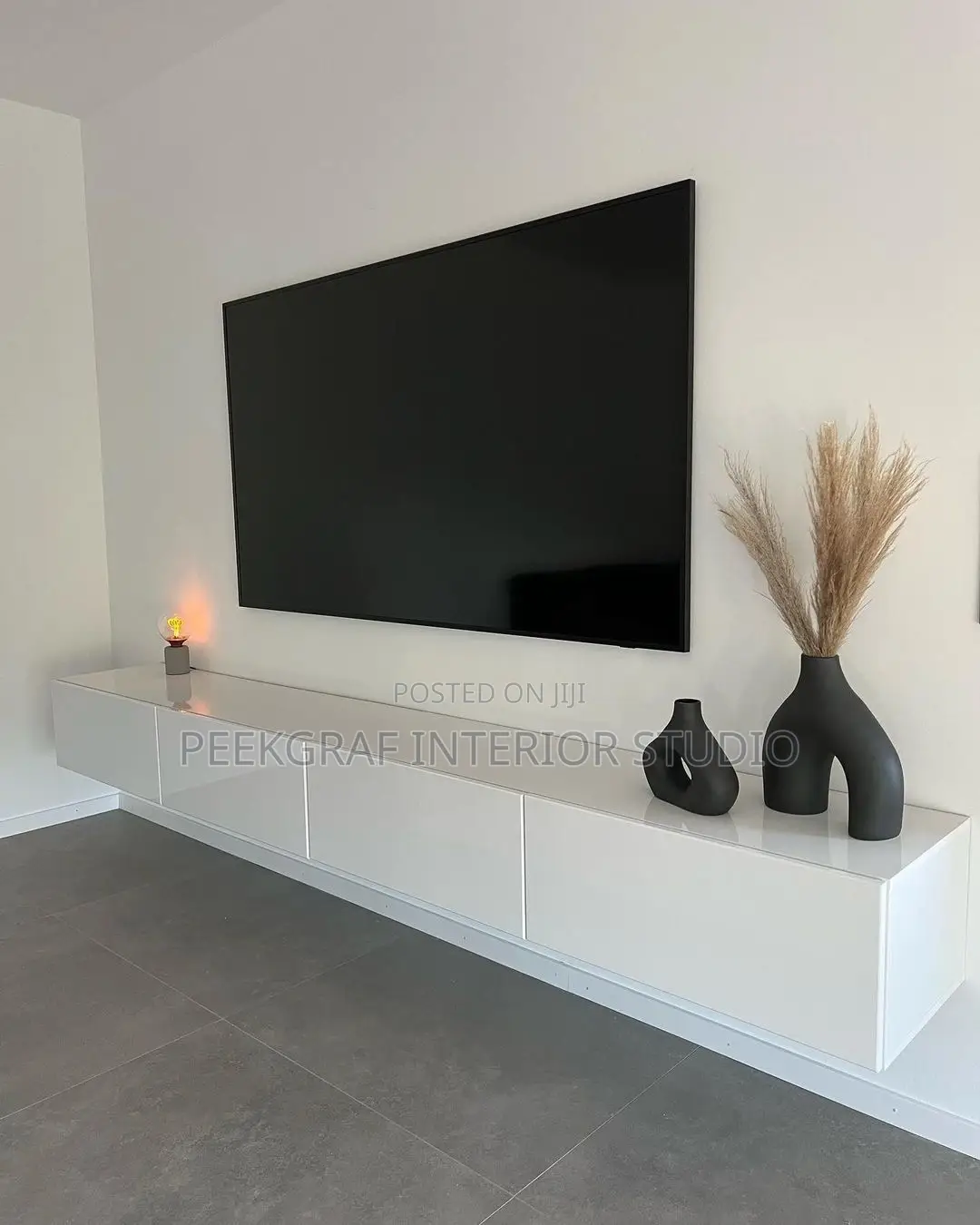 (Read Description) Mountable White Tv Stand