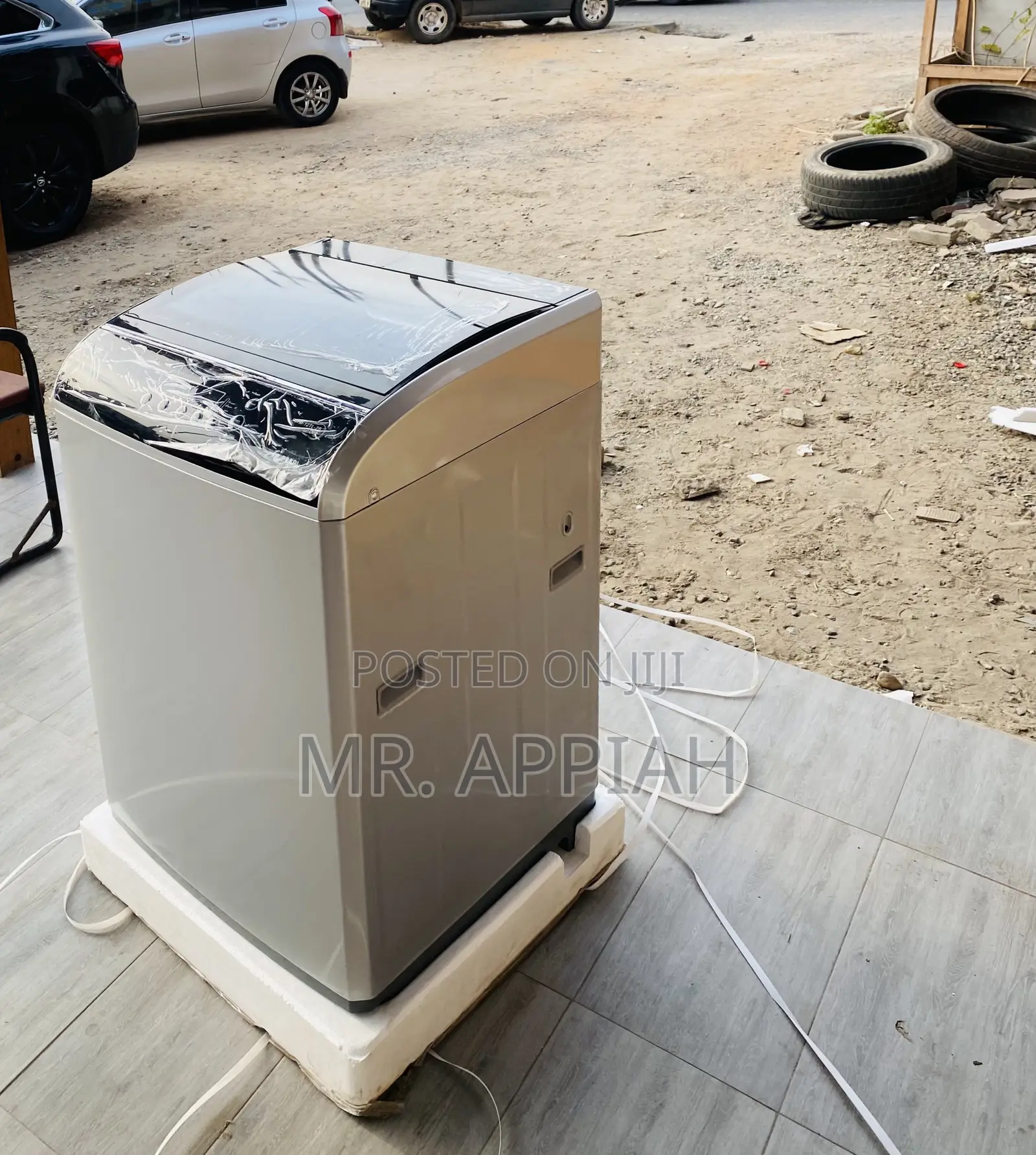 Budget-Friendly Pearl PWM-12TL-2B Electric Washing Machine.