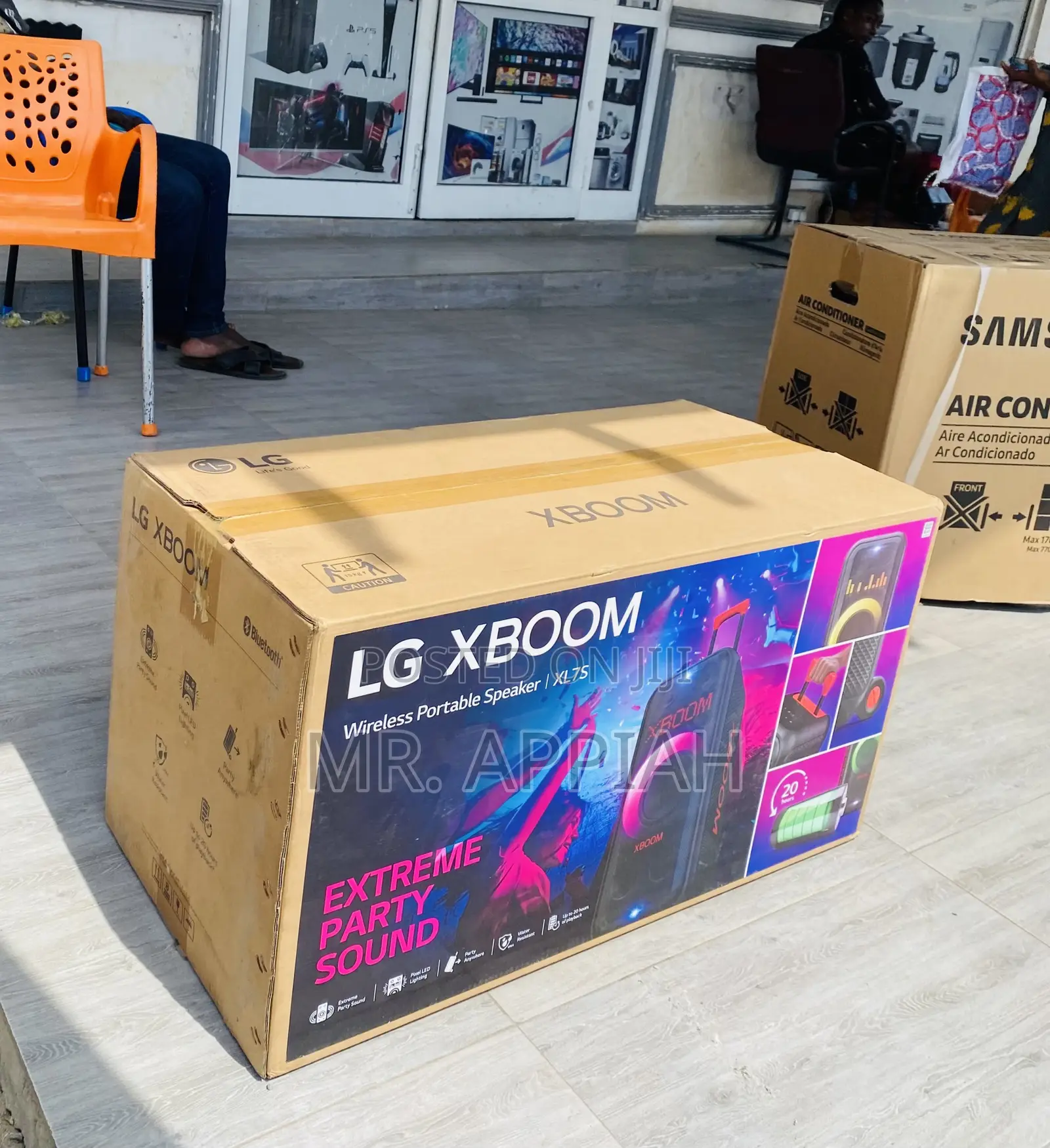 Buy Affordable LG XL7S Portable Bluetooth Speaker,Black.